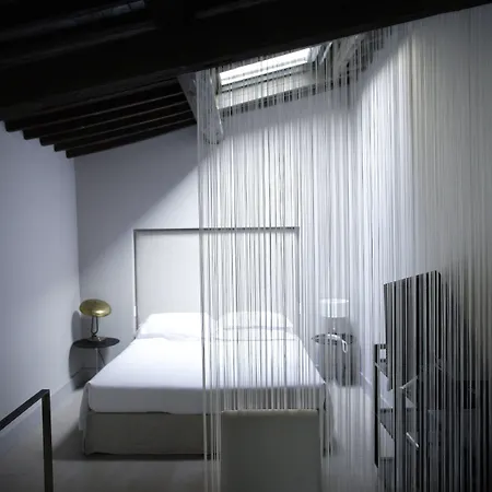 Aparthotel Riva Lofts 4*