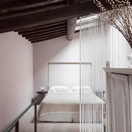 Riva Lofts Aparthotel Florence